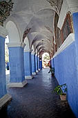Arequipa, Convent of Santa Catalina de Sena Claustro del Calvario (Cloister of the oranges) 